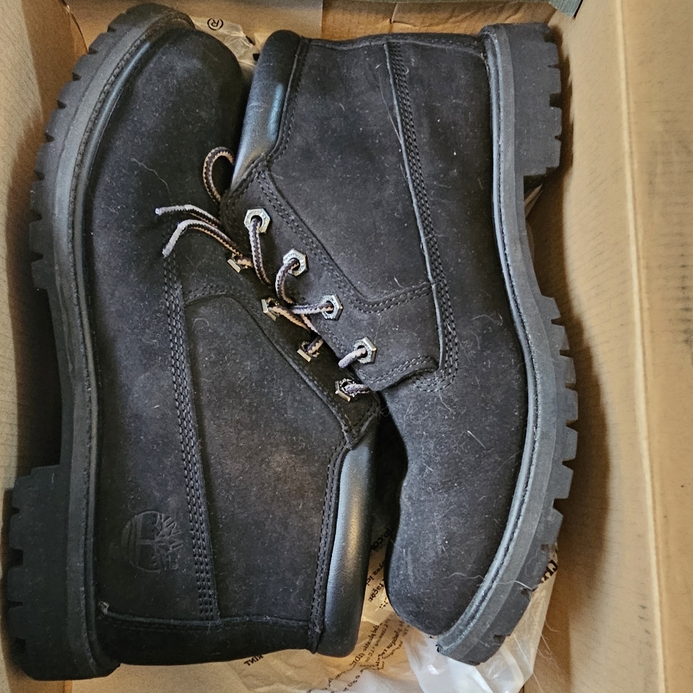Timberland Nellie Chukka size 10 in black waterproof suede.